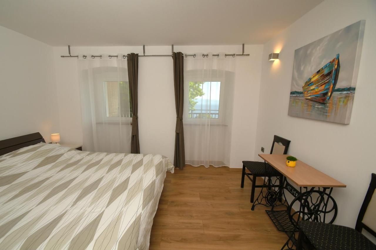Apartment Donata *
